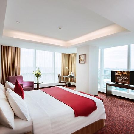 The Alana Surabaya Hotel Exterior photo