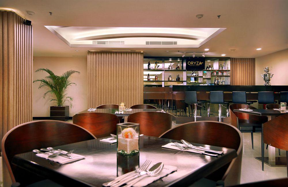 The Alana Surabaya Hotel Exterior photo