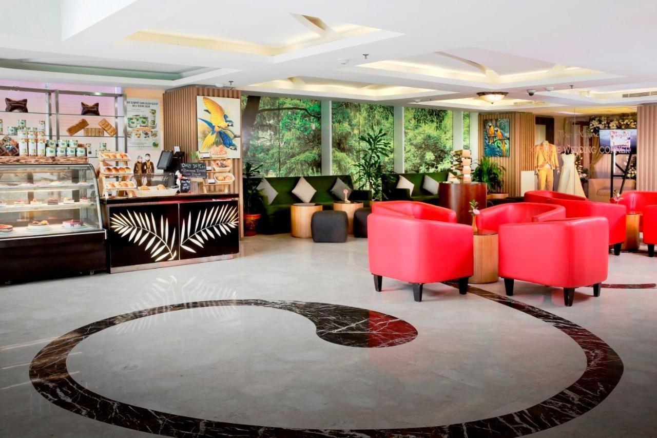 The Alana Surabaya Hotel Exterior photo