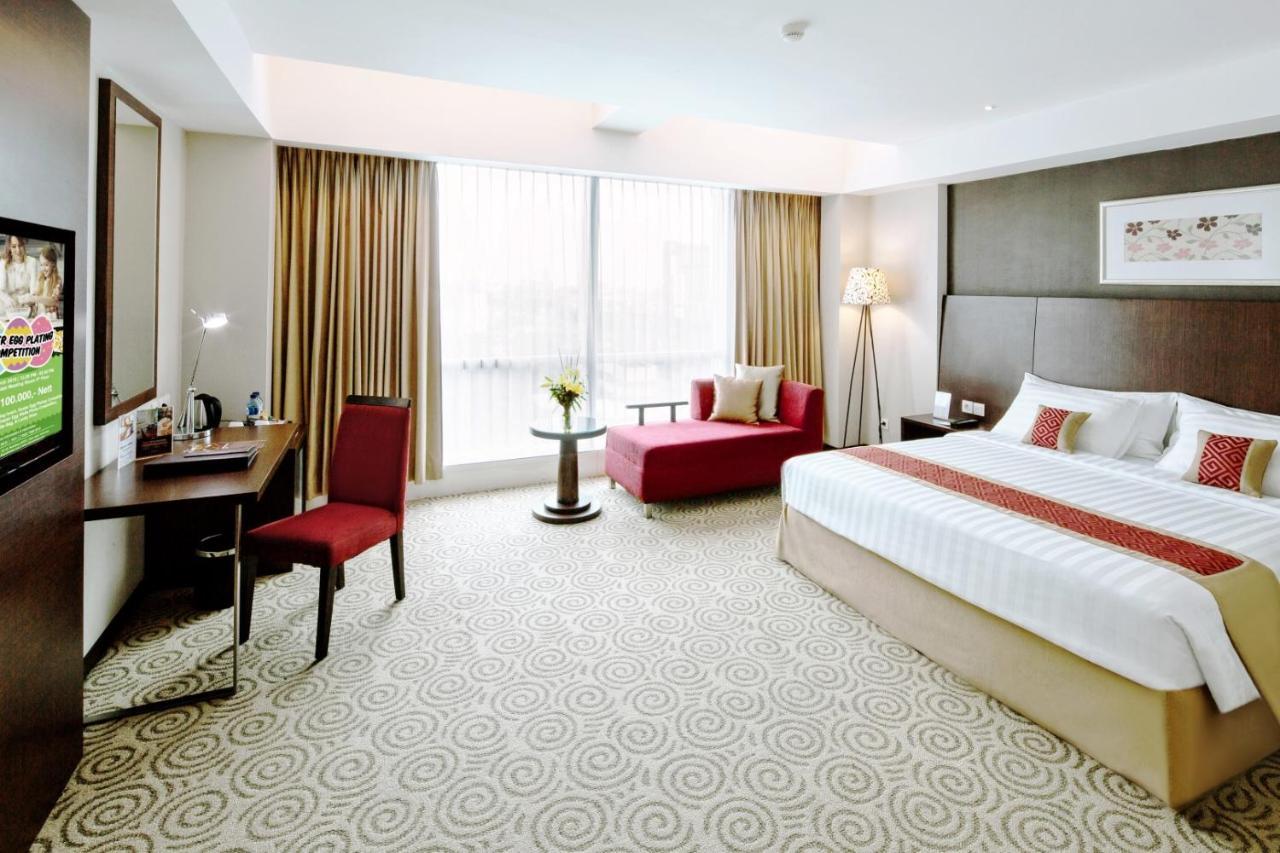 The Alana Surabaya Hotel Exterior photo
