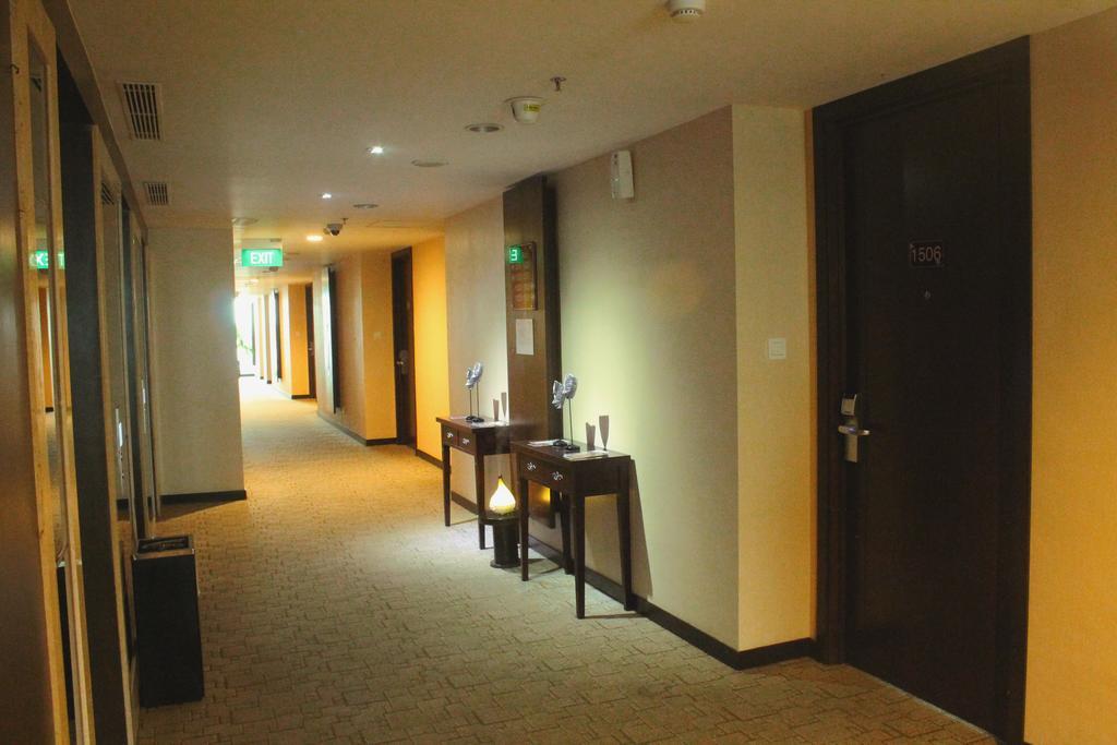 The Alana Surabaya Hotel Exterior photo