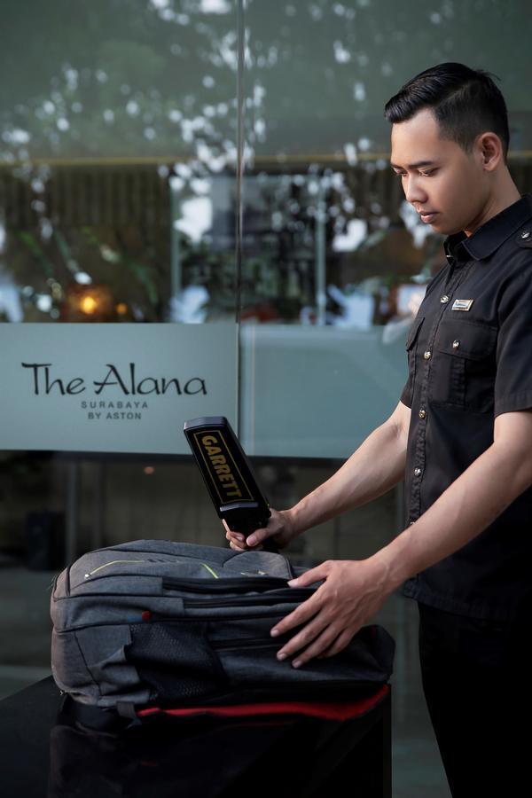 The Alana Surabaya Hotel Exterior photo