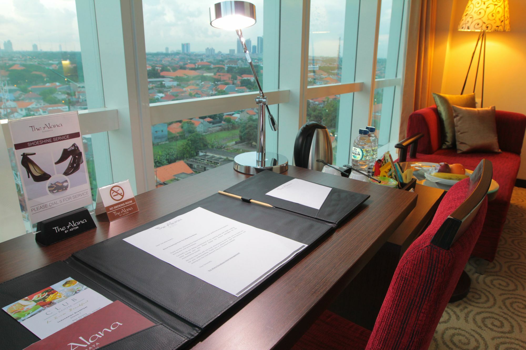 The Alana Surabaya Hotel Exterior photo