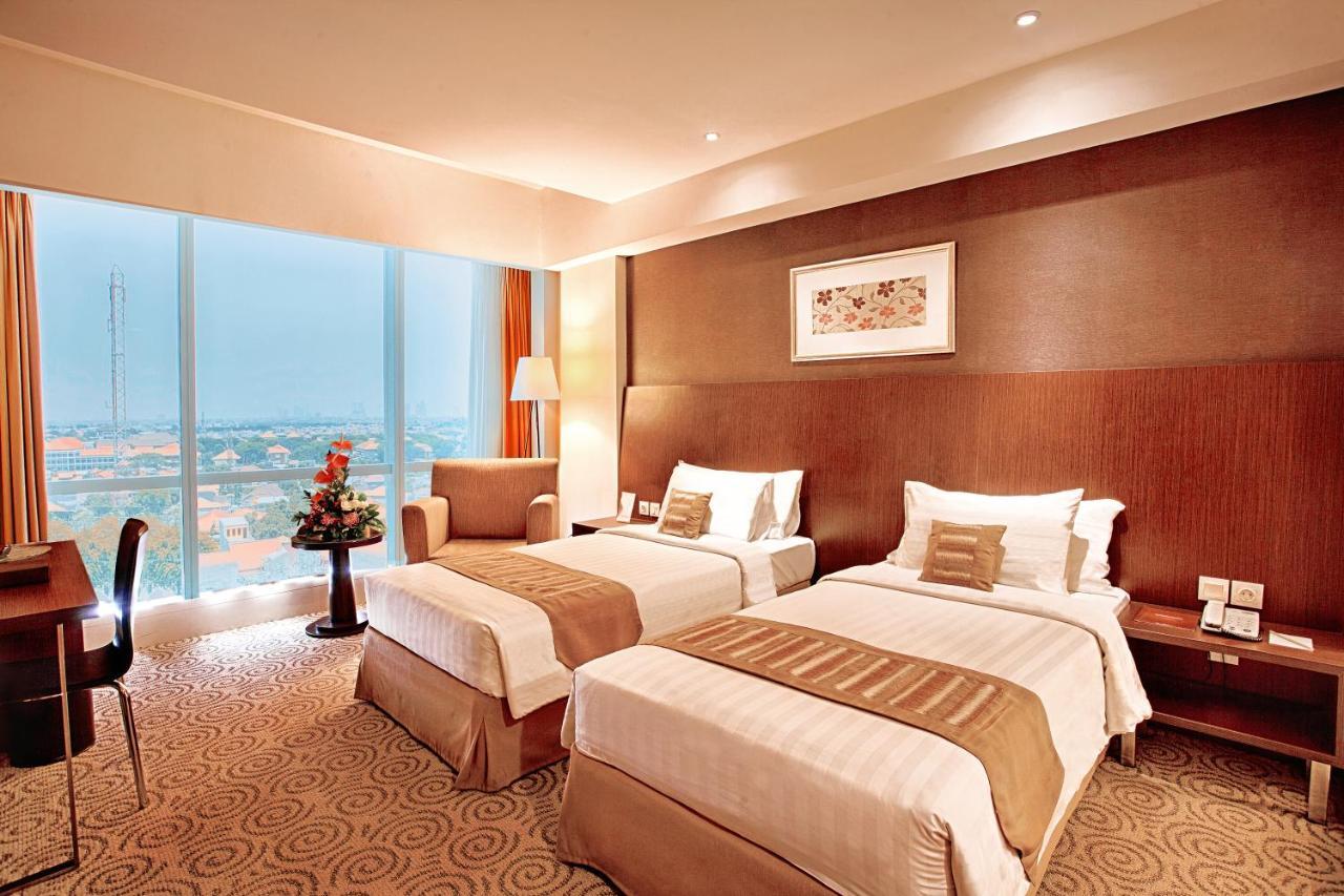 The Alana Surabaya Hotel Exterior photo